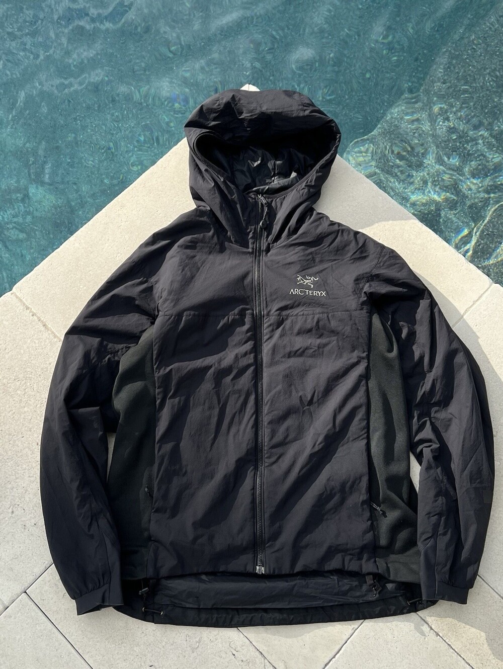 Arcteryx Atom LT Hoody Mens Medium Black Insulated Full Zip Jacket Vintage